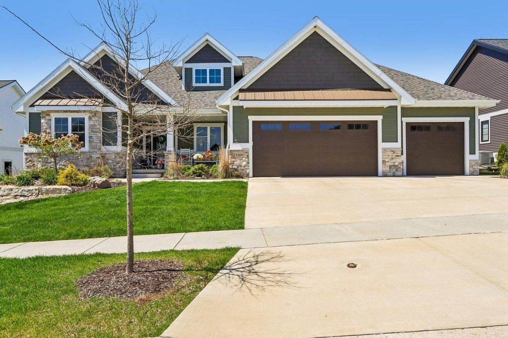 Photo of 1109 Reese TRAIL, Waunakee, WI 53597 (MLS # 2021642)