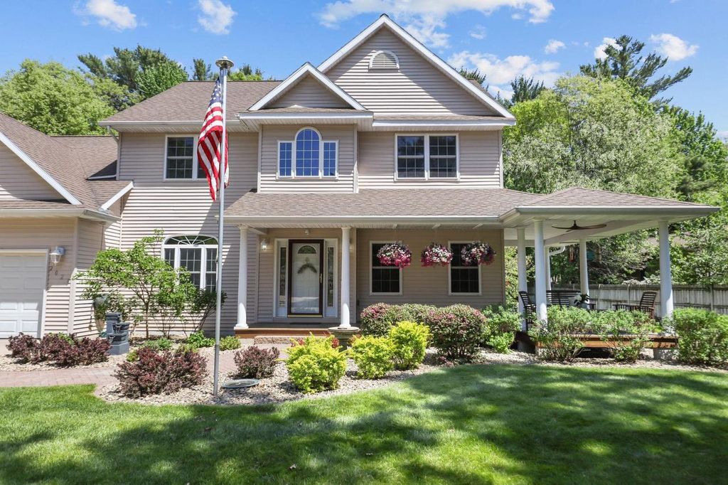 Photo of 2020 Norway Pine DRIVE, Plover, WI 54467 (MLS # 22602325)