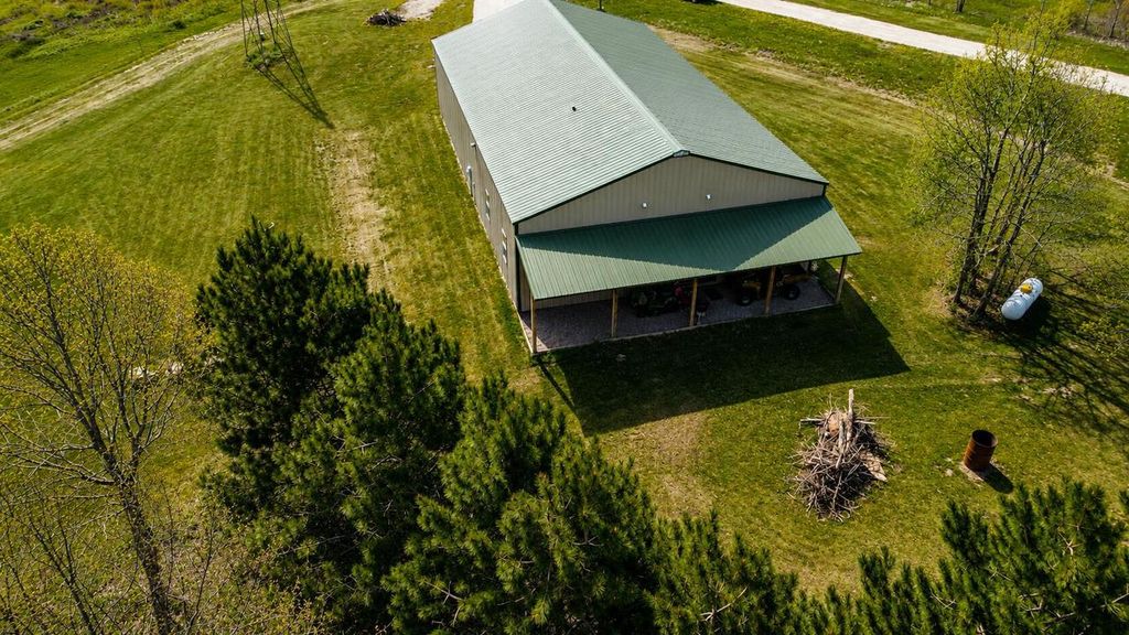 Photo of 19606 Indiana AVENUE, Tomah, WI 54660 (MLS # 1961492)