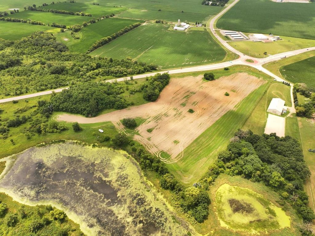Photo of 19.79 M/L Acres Biglow Road, Brooklyn, WI 53521 (MLS # 2027832)