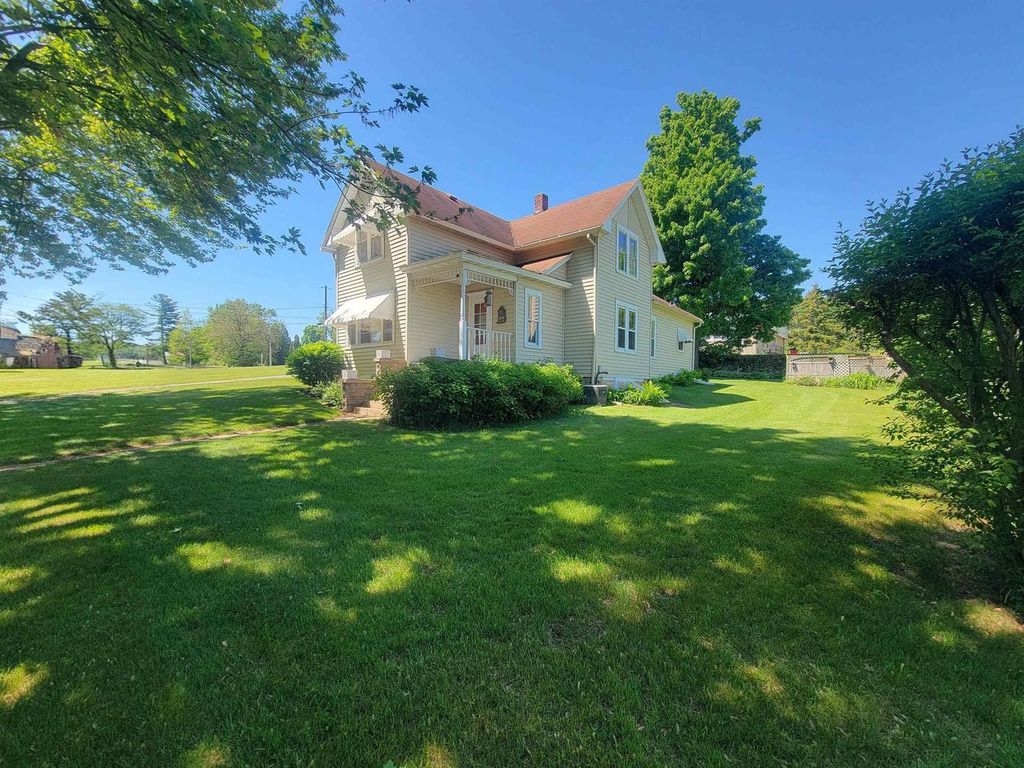 Photo of 108 Pearl STREET, Bear Creek, WI 54922 (MLS # 50326360)