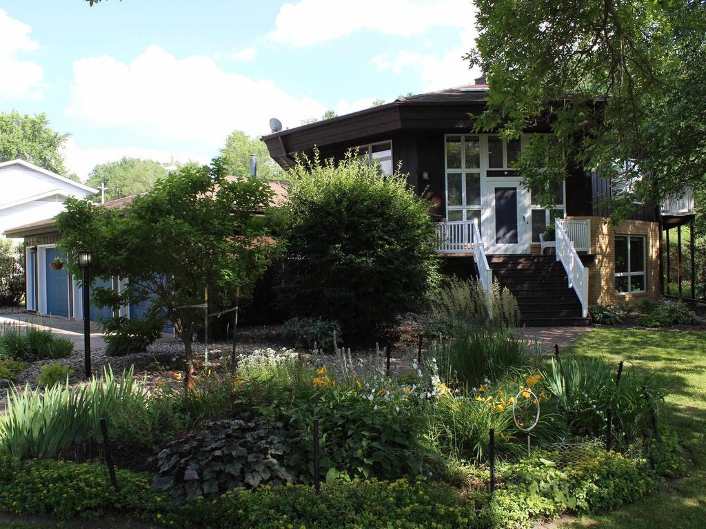 Photo of 101 N Adams AVENUE, Marshfield, WI 54449 (MLS # 22603125)