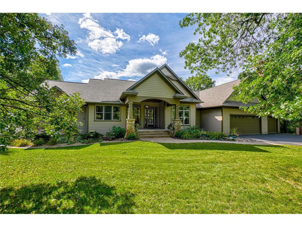 Photo of 877 Highlander TRAIL, Hudson, WI 54016 (MLS # 6781827)