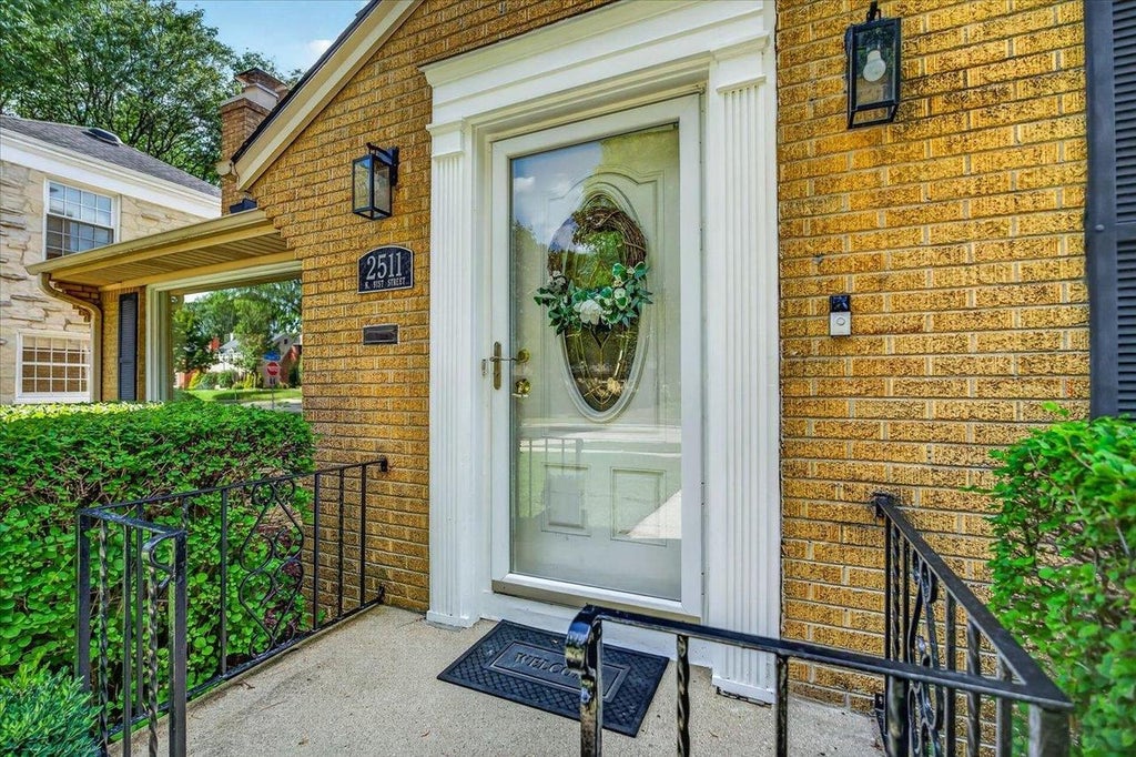 Photo of 2511 N 91st STREET, Wauwatosa, WI 53226 (MLS # 2031978)