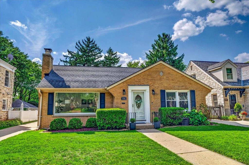 Photo of 2511 N 91st STREET, Wauwatosa, WI 53226 (MLS # 2031978)