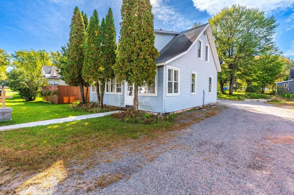 Photo of 505 Ring ROAD, Mosinee, WI 54455 (MLS # 22604854)