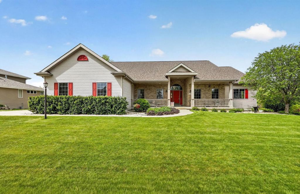 Photo of 210 Monte Cristo CIRCLE, Verona, WI 53593 (MLS # 2022340)