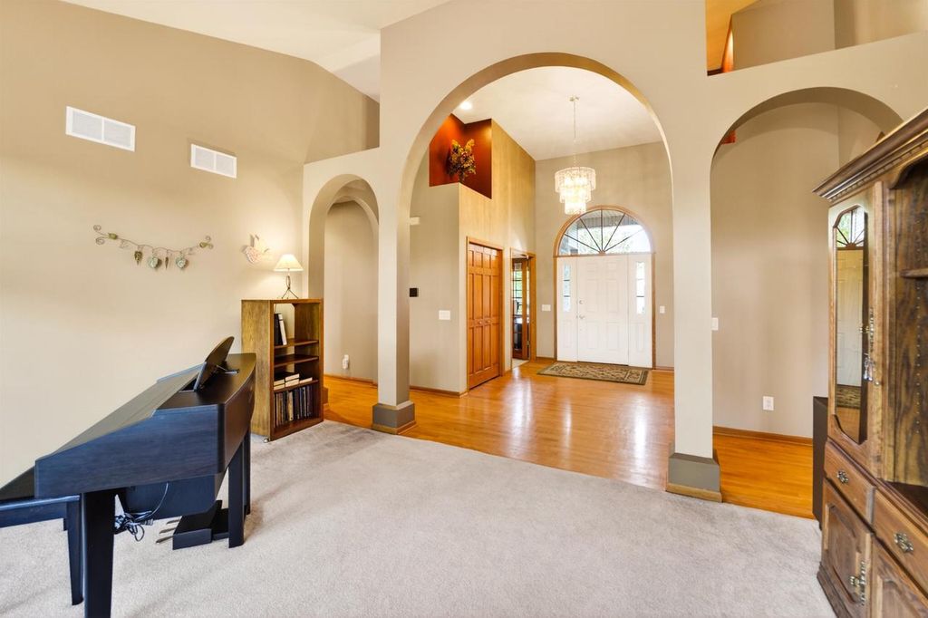 Photo of 210 Monte Cristo CIRCLE, Verona, WI 53593 (MLS # 2022340)