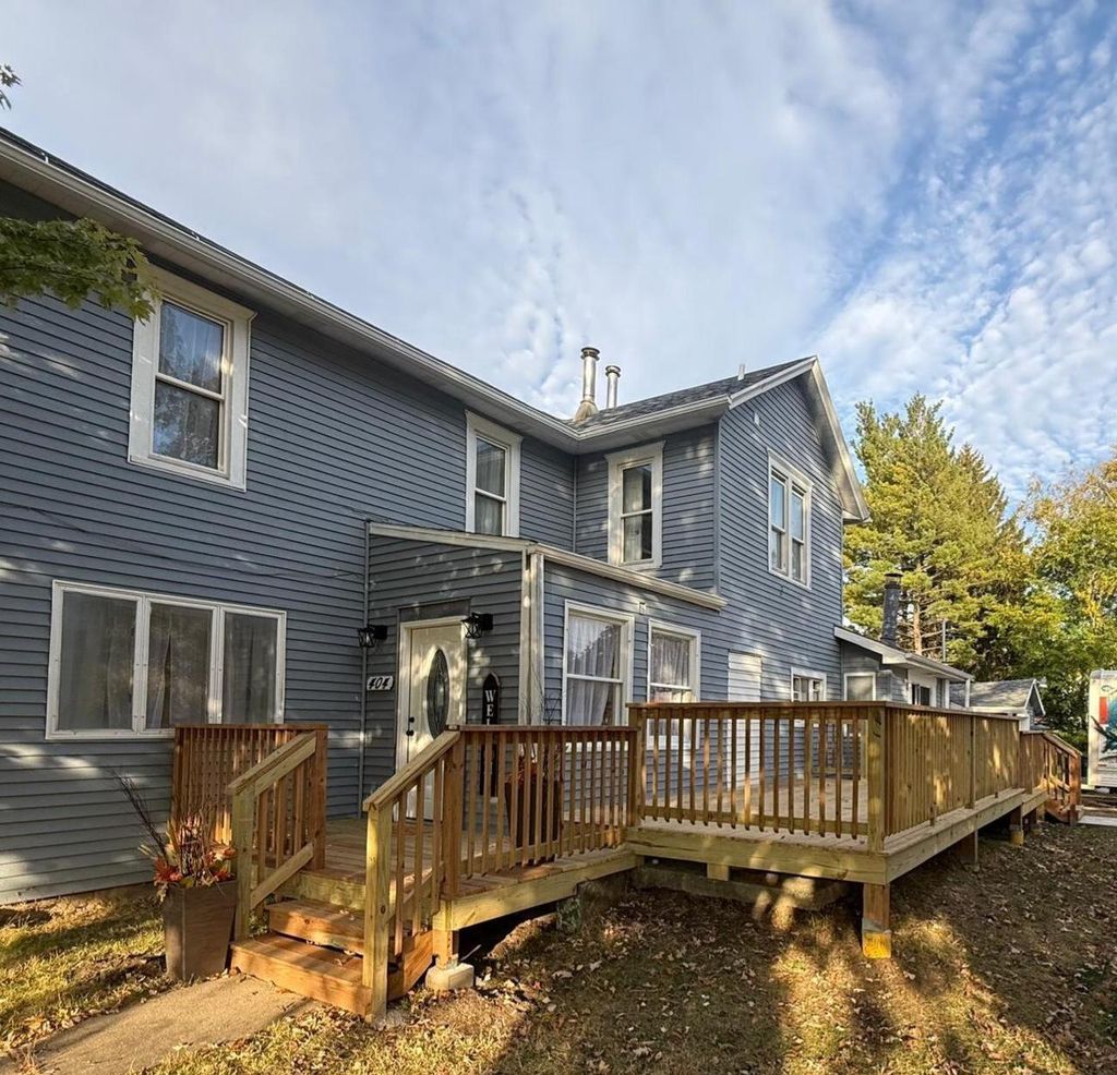 Photo of 404 Sumner STREET, Genoa City, WI 53128 (MLS # 1939860)