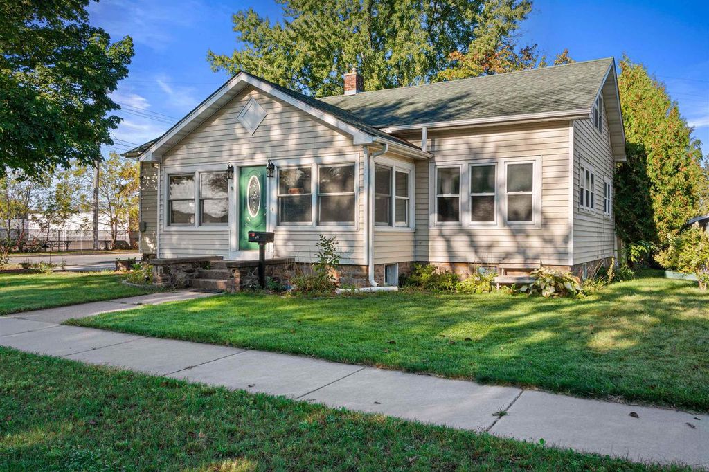 Photo of 111 3rd STREET, Port Edwards, WI 54469 (MLS # 22601193)