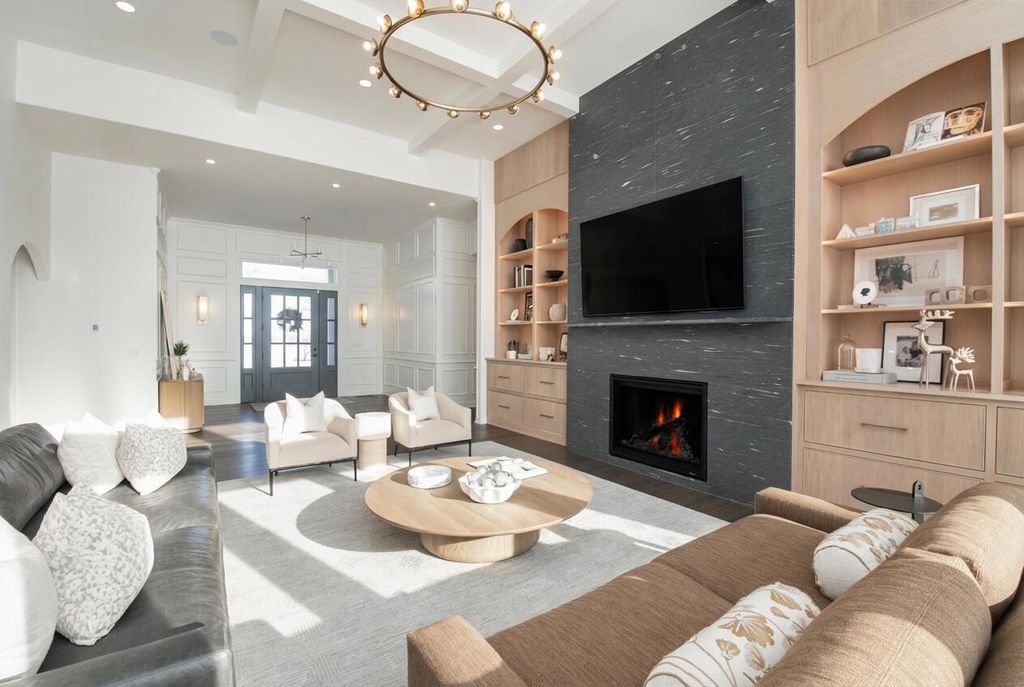 Photo of 1829 W Mill ROAD, Jackson, WI 53037 (MLS # 1947206)