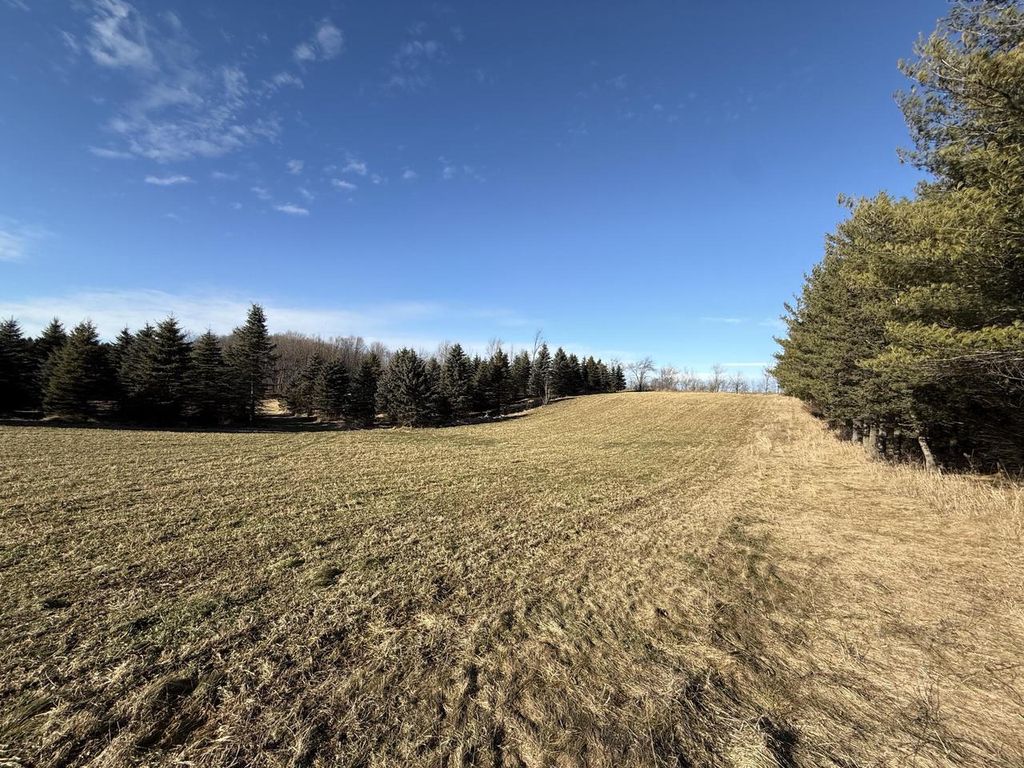 Photo of Lt2 E Hawthorne DRIVE #CSM4314, Saukville, WI 53080 (MLS # 1944036)