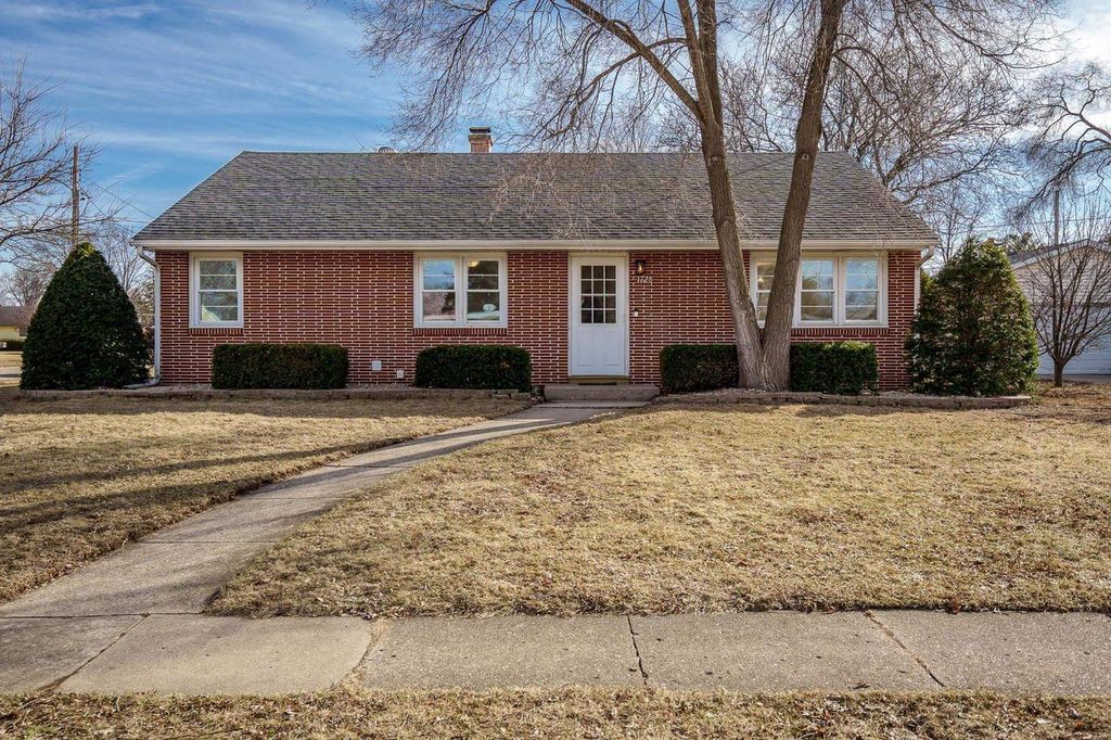 Photo of 1728 Henderson AVENUE, Beloit, WI 53511 (MLS # 2017448)