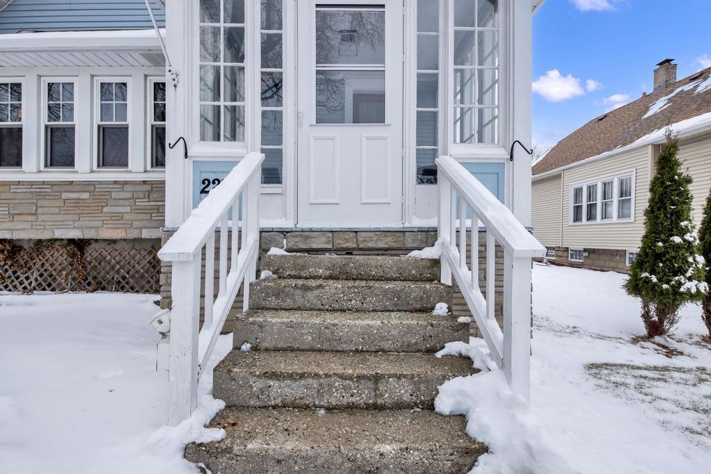 Photo of 2231 S 62nd STREET, West Allis, WI 53219 (MLS # 1954349)