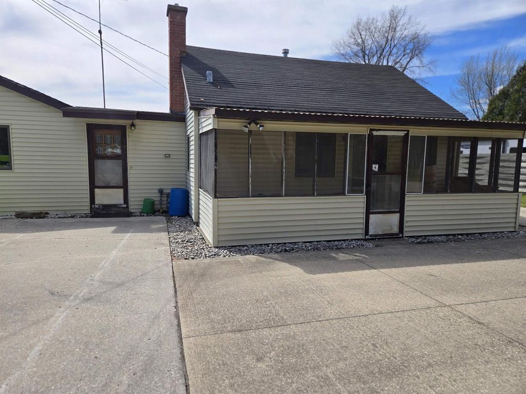 Photo of 2020 Herman ROAD, Manitowoc, WI 54220 (MLS # 50324911)
