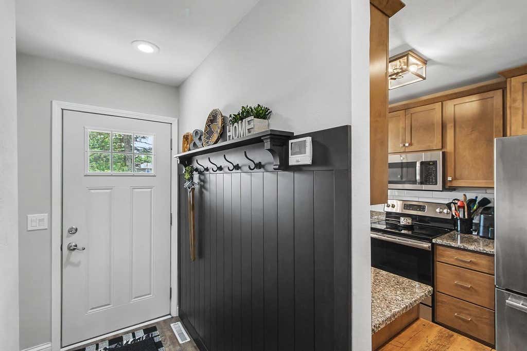 Photo of 615 Saddle Ridge, Portage, WI 53901 (MLS # 2030154)