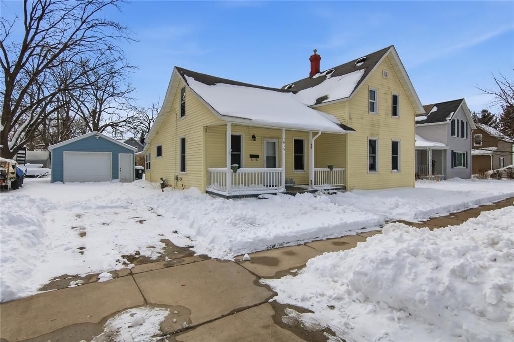 Photo of 1015 Water STREET, Chippewa Falls, WI 54729 (MLS # 1598731)