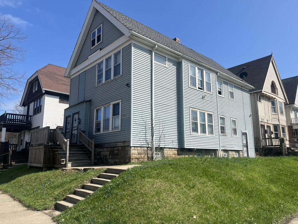 Photo of 2481-2483 W Locust STREET, Milwaukee, WI 53206 (MLS # 1977464)