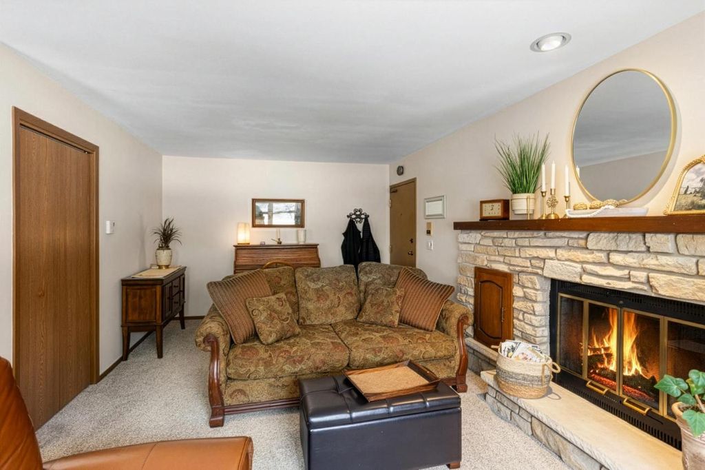 Photo of 1160 Brittany COURT #93, Neenah, WI 54956 (MLS # 50318508)