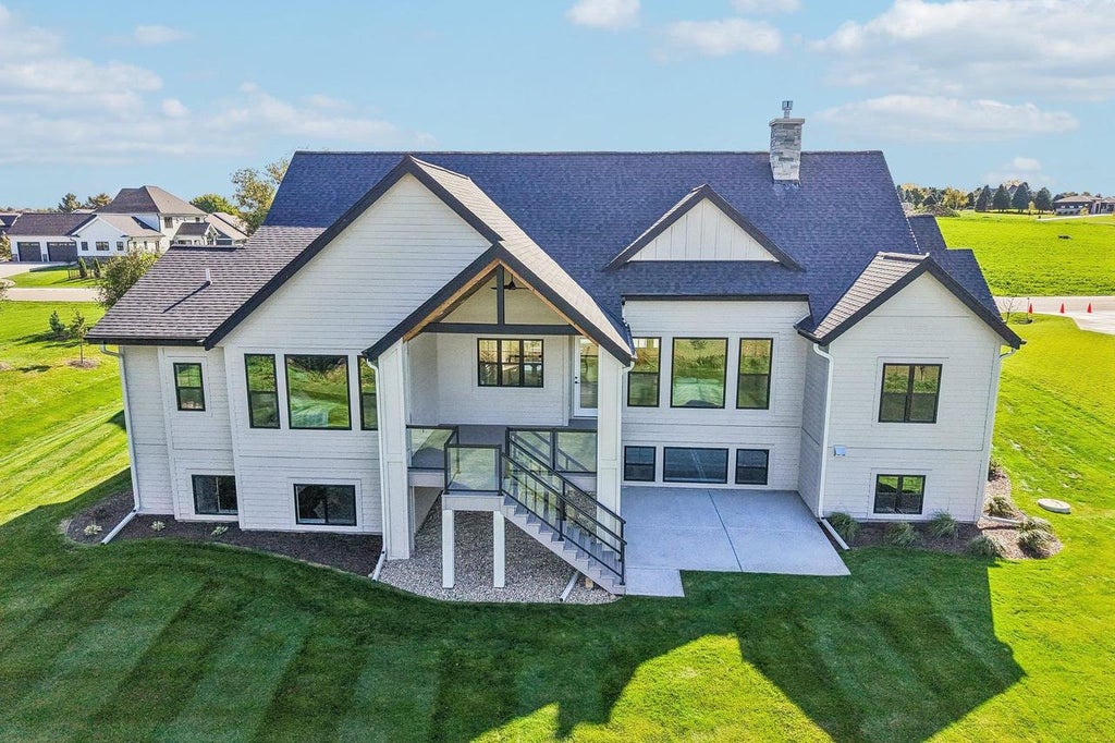 Photo of 3300 Colton WAY, Sun Prairie, WI 53590 (MLS # 2034406)