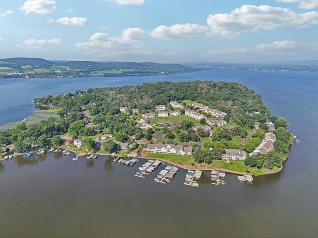 Photo of W11574 Island View COURT, Lodi, WI 53555 (MLS # 2019799)