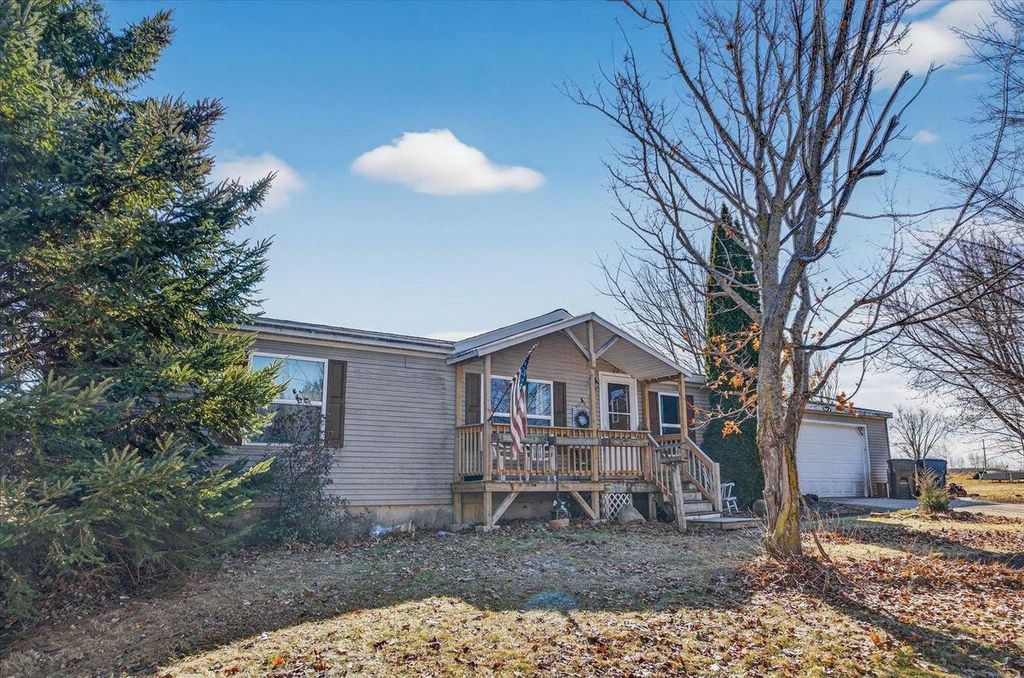 Photo of 494 Tower ROAD, Rio, WI 53960 (MLS # 2017199)