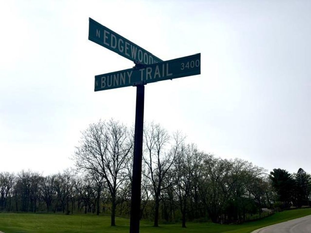 Photo of 1 Bunny TRAIL, Janesville, WI 53545 (MLS # 2022092)