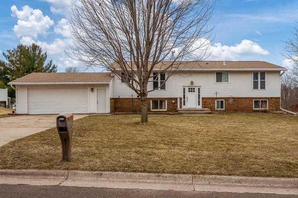 Photo of 408 Gifford STREET, Orfordville, WI 53576 (MLS # 2017694)