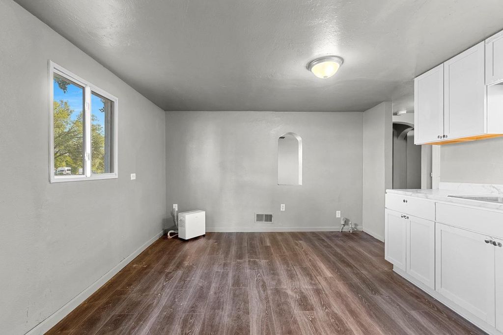 Photo of 1029 N Baird STREET, Green Bay, WI 54302 (MLS # 50316048)