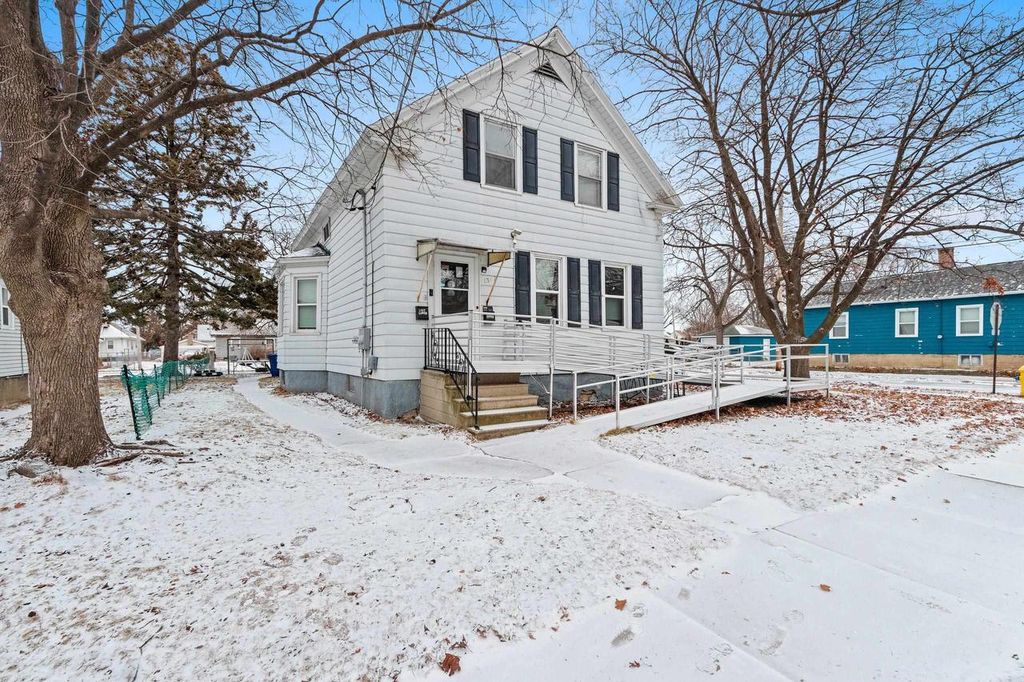 Photo of 1367 Day STREET, Green Bay, WI 54302 (MLS # 50320108)