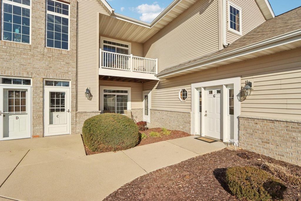 Photo of 1617 Grey Fox TRAIL #G, Mukwonago, WI 53149 (MLS # 1947266)