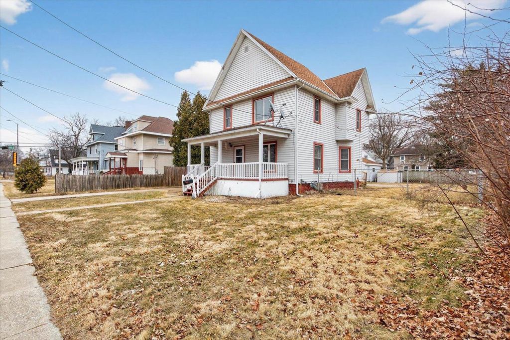 Photo of 1145 Prairie AVENUE, Beloit, WI 53511 (MLS # 2017934)