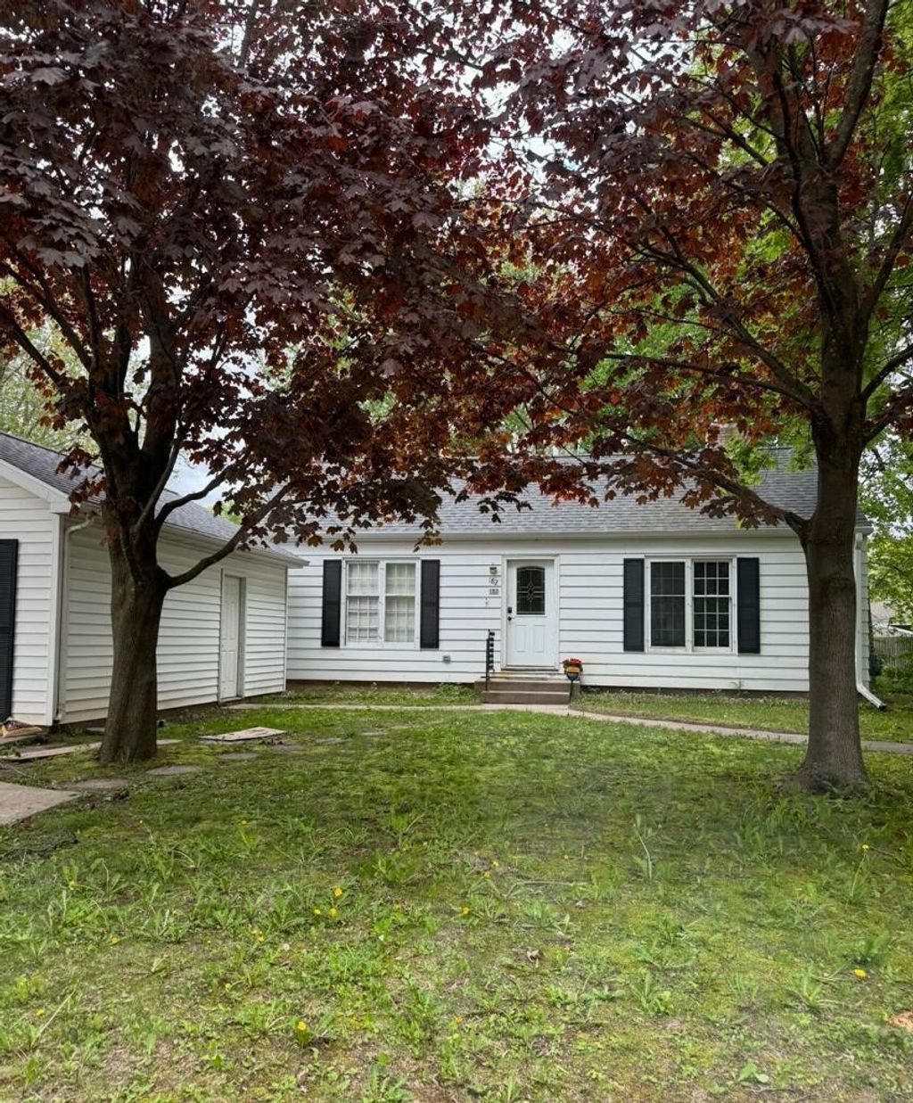 Photo of 182 N Clinton AVENUE, Clintonville, WI 54929 (MLS # 50321638)
