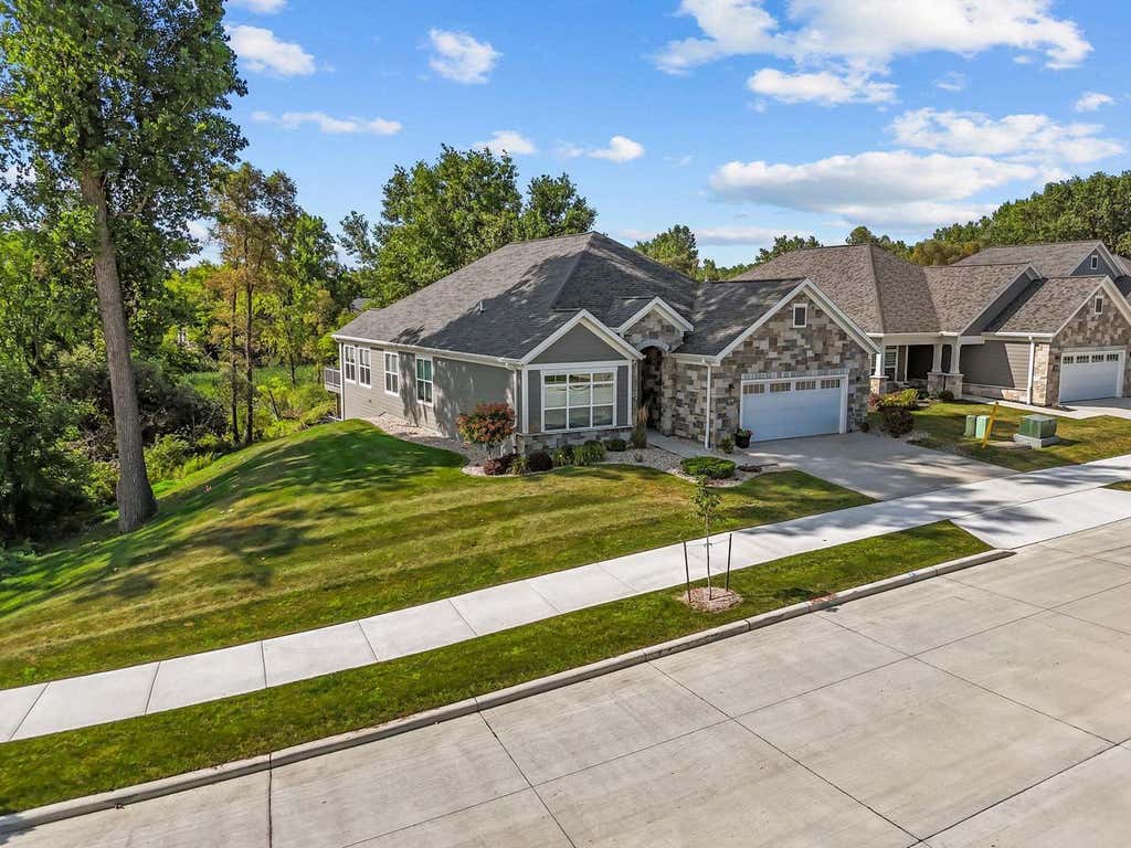 Photo of 2179 E Baldeagle DRIVE, Appleton, WI 54913 (MLS # 50331749)