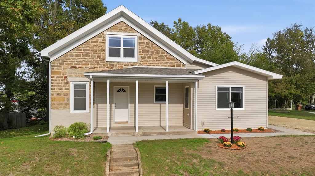 Photo of 510 1st Ave, Durand, WI 54736 (MLS # 1605703)