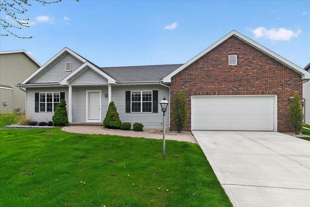 Photo of 507 Galway TERRACE, Cottage Grove, WI 53527 (MLS # 2020213)