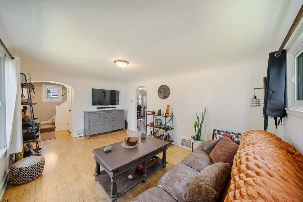 Photo of 614 Kaukauna STREET, Kaukauna, WI 54130 (MLS # 50331646)