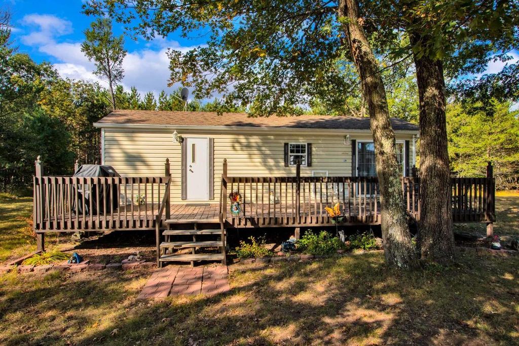 Photo of 137 W Hadley STREET #139, Milwaukee, WI 53212 (MLS # 1944928)