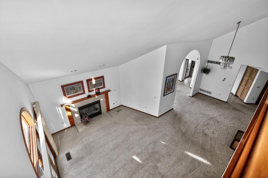 Photo of 2415 Walnut Grove COURT #B, Brookfield, WI 53005 (MLS # 1947072)