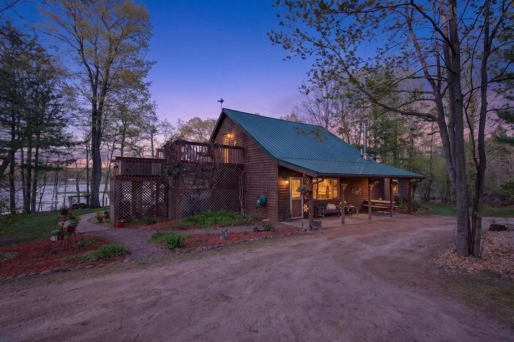 Photo of 6698 Laura?s Lane, Almond, WI 54909 (MLS # 22602112)