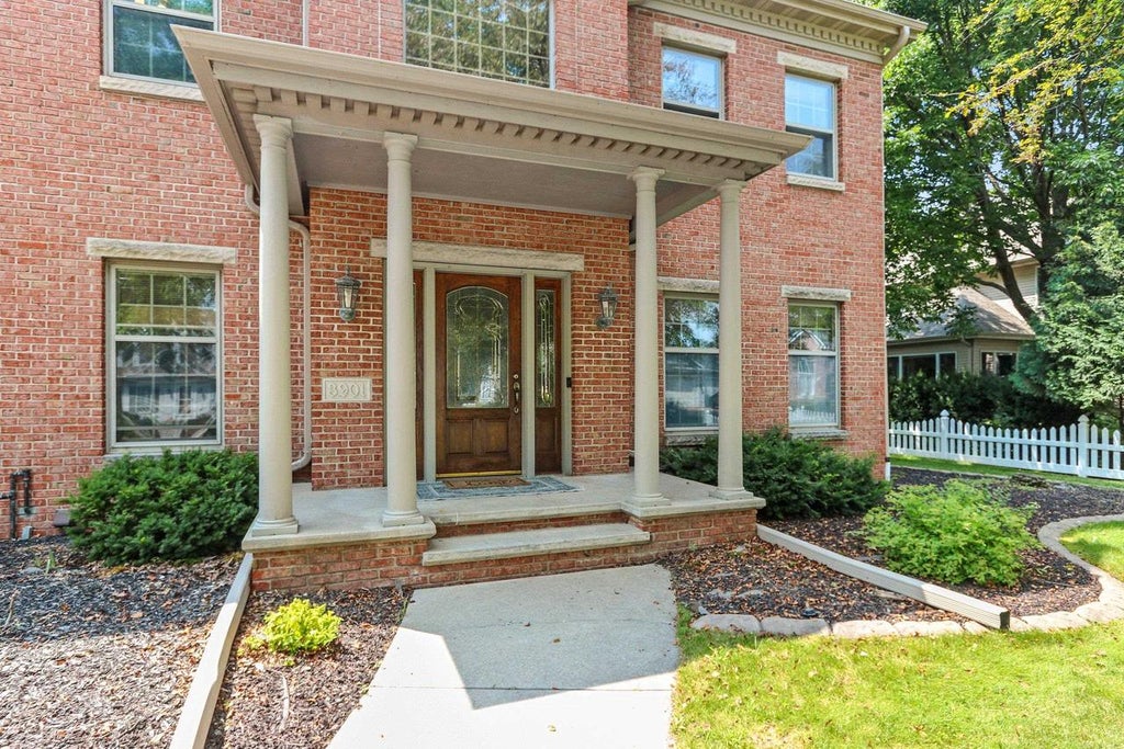 Photo of 3901 N Millwood DRIVE, Appleton, WI 54913 (MLS # 50329502)