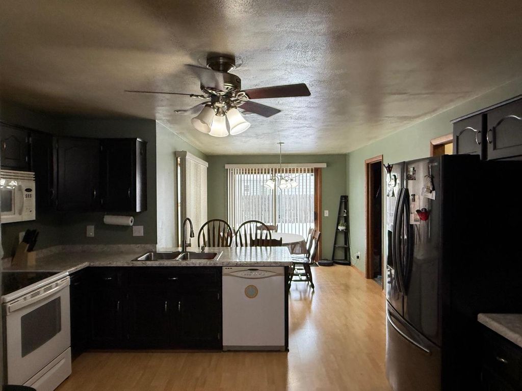 Photo of 397 Gardners Row STREET, Appleton, WI 54915 (MLS # 50319119)