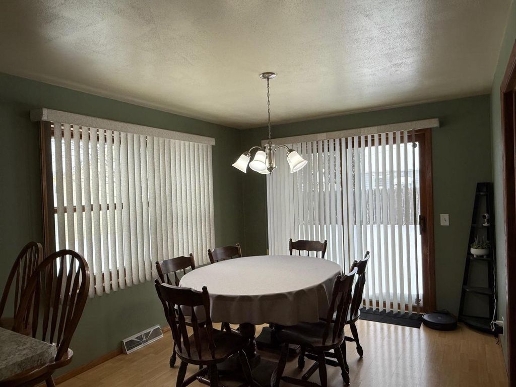 Photo of 397 Gardners Row STREET, Appleton, WI 54915 (MLS # 50319119)