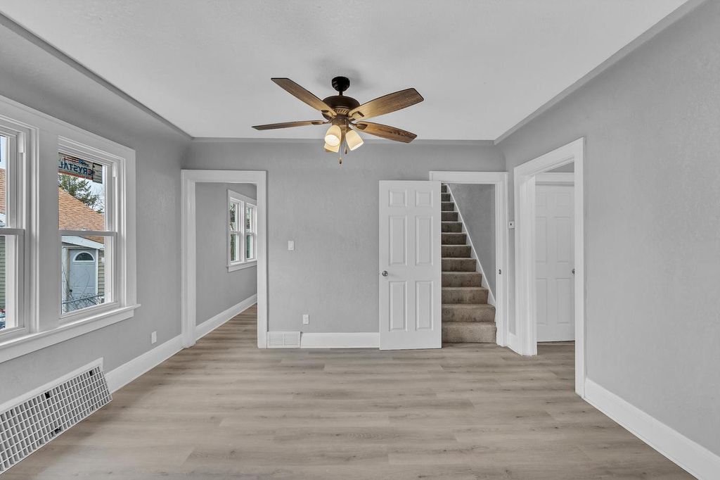 Photo of 6824 W Hayes AVENUE, West Allis, WI 53219 (MLS # 1947599)