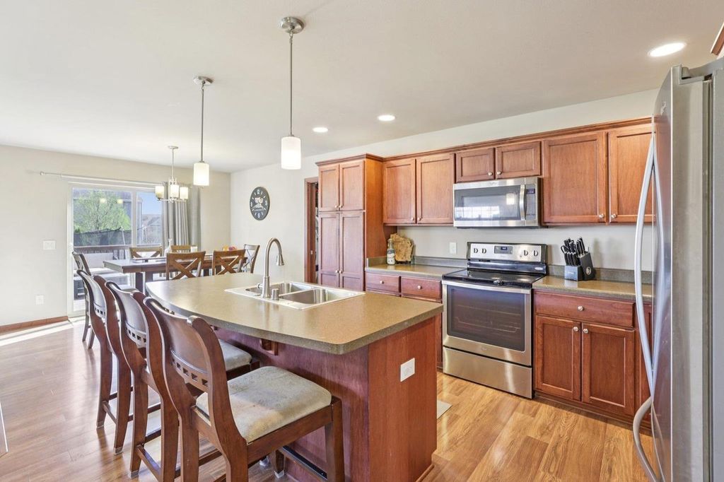 Photo of 659 Pelican LANE, Sun Prairie, WI 53590 (MLS # 2021035)