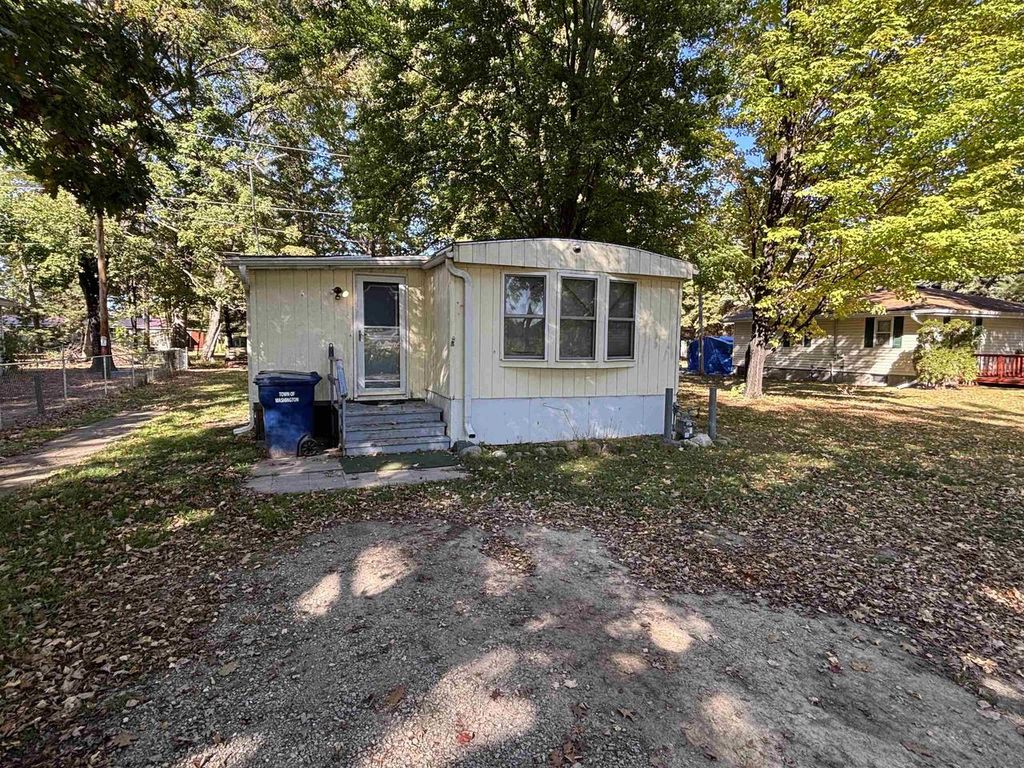Photo of W5120 Shady LANE, Shawano, WI 54166 (MLS # 50315589)