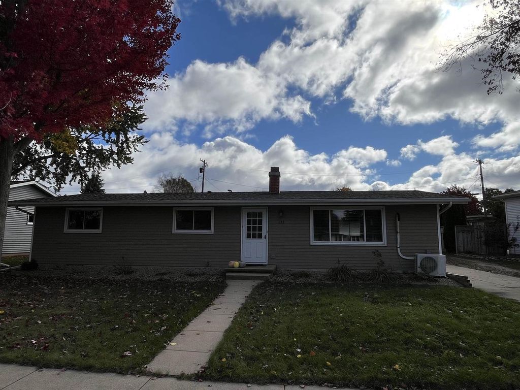 Photo of 632 Idlewild STREET, Kaukauna, WI 54130 (MLS # 50317286)