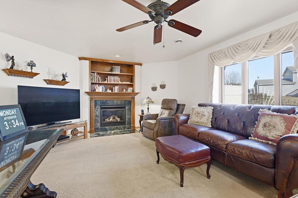 Photo of 111 Elizabeth COURT, Deerfield, WI 53531 (MLS # 2019328)