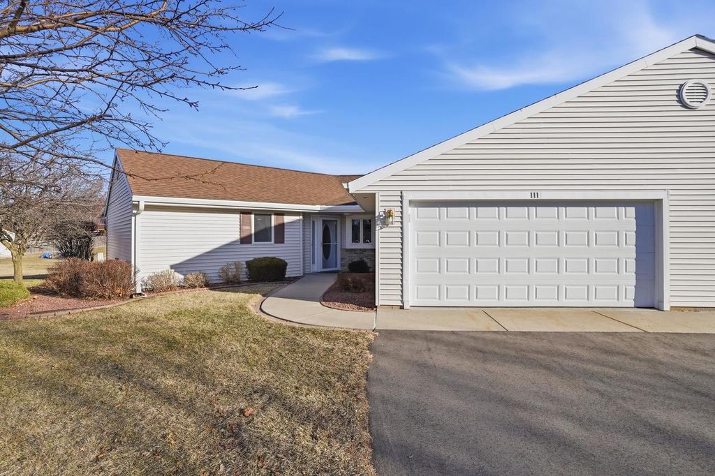 Photo of 111 Elizabeth COURT, Deerfield, WI 53531 (MLS # 2019328)