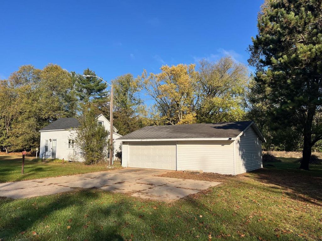 Photo of 628 County Rd E Rd, Grand Marsh, WI 53936 (MLS # 2011519)
